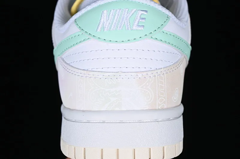 All categories Nk SB Dunk series Nk SB Dunk Low low-top sneakers F version Nk Dunk Low GS "Paisley Print" tie-dyed SB low-top sports and casual sneakers FJ7707-131